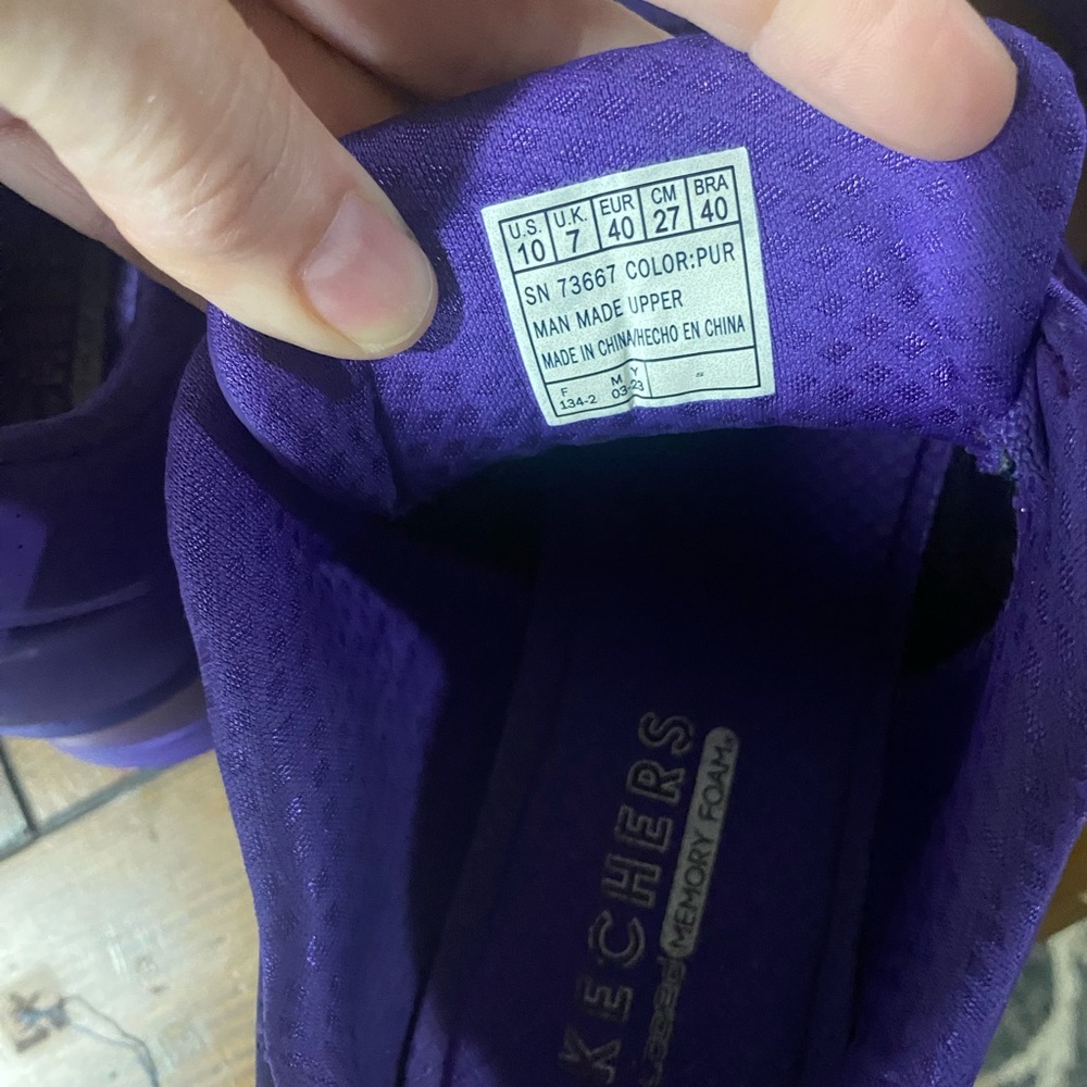 Skechers Purple “Los Angeles” sneakers - Picture 7 of 7